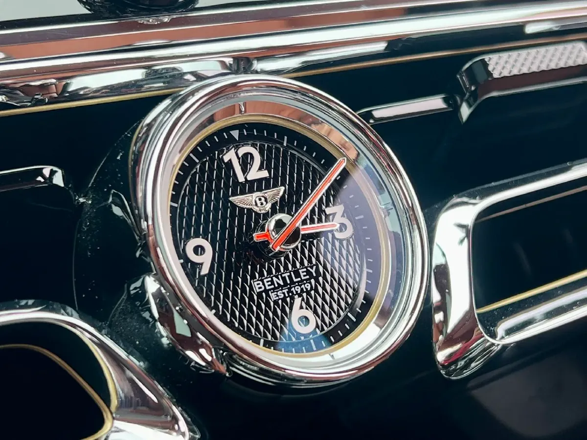 2021 Bentley Flying Spur 4.0T 550HP V8 8DCT,autocango,china used car exporter,china ev exporter,chinese used car exporter,chinese used ev exporter