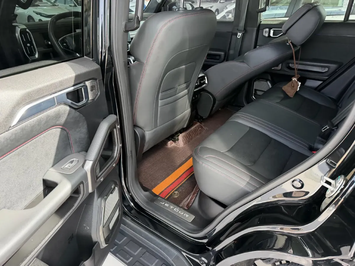 2025 Jetour Traveller 2.0T 254HP L4 8AT,autocango,china used car exporter,china ev exporter,chinese used car exporter,chinese used ev exporter