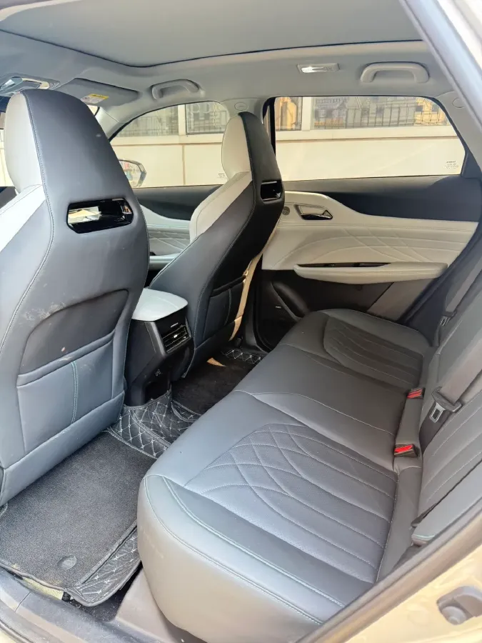 2024 ChangAn UNI-Z 1.5L 98HP L4 E-CVT PHEV 18.4KWH,autocango,china used car exporter,china ev exporter,chinese used car exporter,chinese used ev exporter