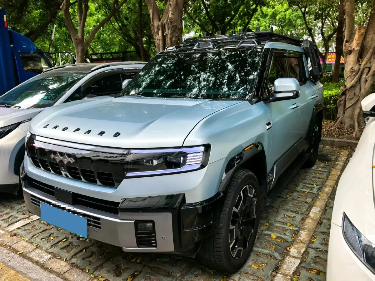 2025 FangChengBao Bao 8 2.0T 245HP L4 E-CVT PHEV 36.8KWH,autocango,china used car exporter,china ev exporter,chinese used car exporter,chinese used ev exporter