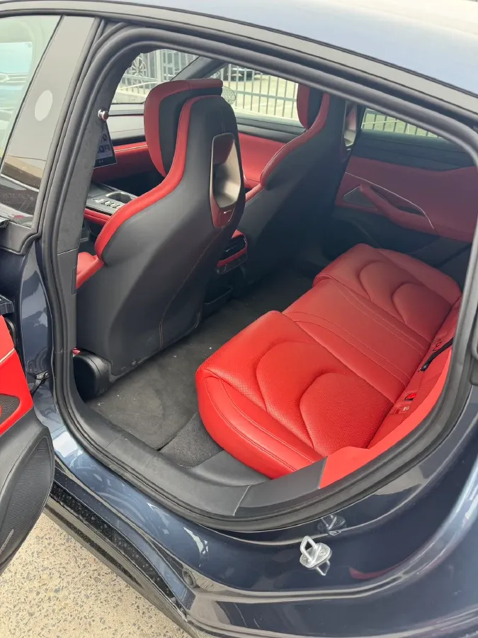 2024 MI SU7 BEV 101KWH,autocango,china used car exporter,china ev exporter,chinese used car exporter,chinese used ev exporter