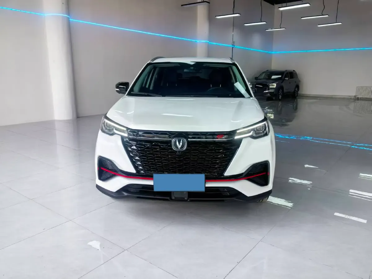2022 ChangAn Oshan X7 Plus 1.5T 188HP L4 7DCT,autocango,china used car exporter,china ev exporter,chinese used car exporter,chinese used ev exporter