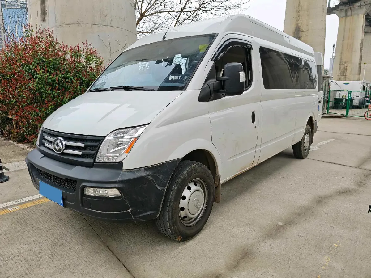2020 MAXUS XinTu V80 2.5T 136HP L4 6MT,autocango,china used car exporter,china ev exporter,chinese used car exporter,chinese used ev exporter