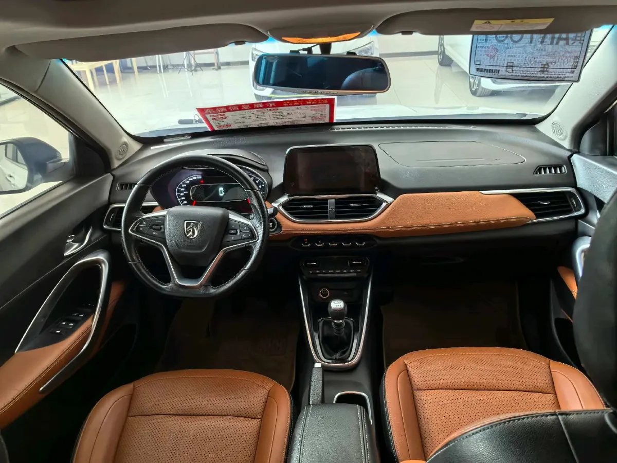 2017 BaoJun 510 1.5L 112HP L4 6MT,autocango,china used car exporter,china ev exporter,chinese used car exporter,chinese used ev exporter