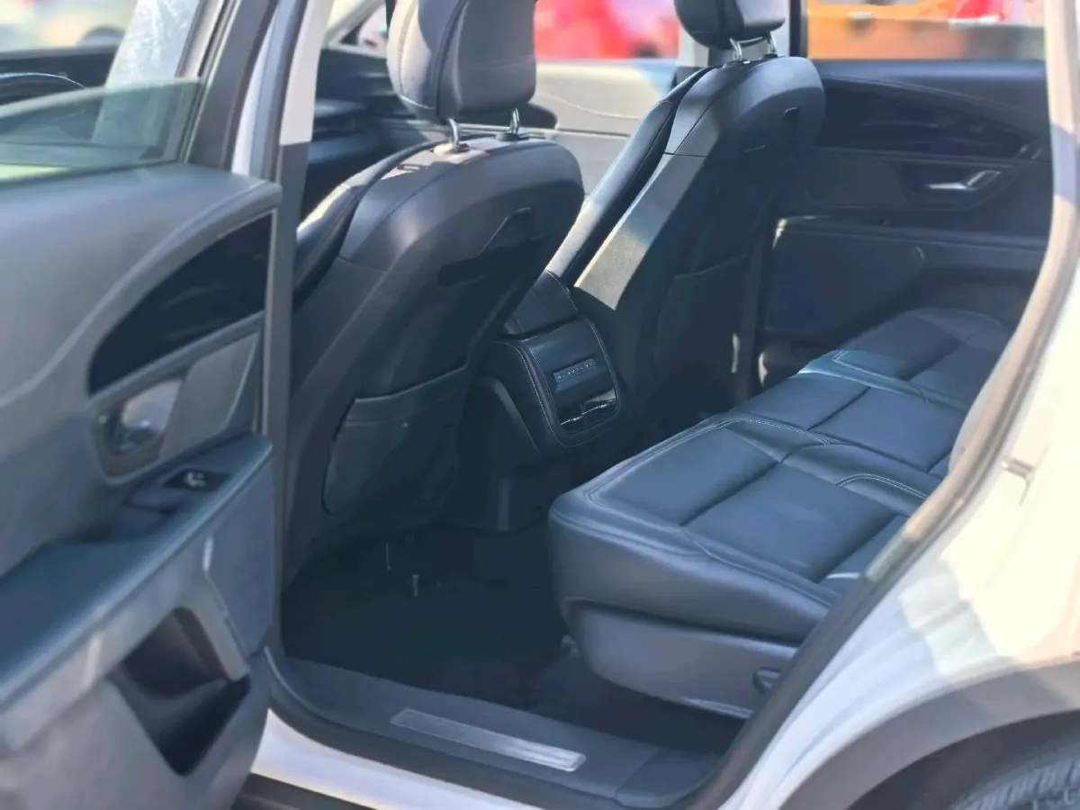 2023 Lincoln Nautilus 2.0T 282HP L4 E-CVT Hybrid,autocango,china used car exporter,china ev exporter,chinese used car exporter,chinese used ev exporter