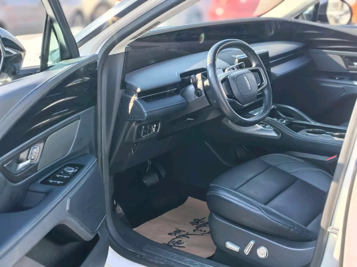 2023 Lincoln Nautilus 2.0T 282HP L4 E-CVT Hybrid,autocango,china used car exporter,china ev exporter,chinese used car exporter,chinese used ev exporter