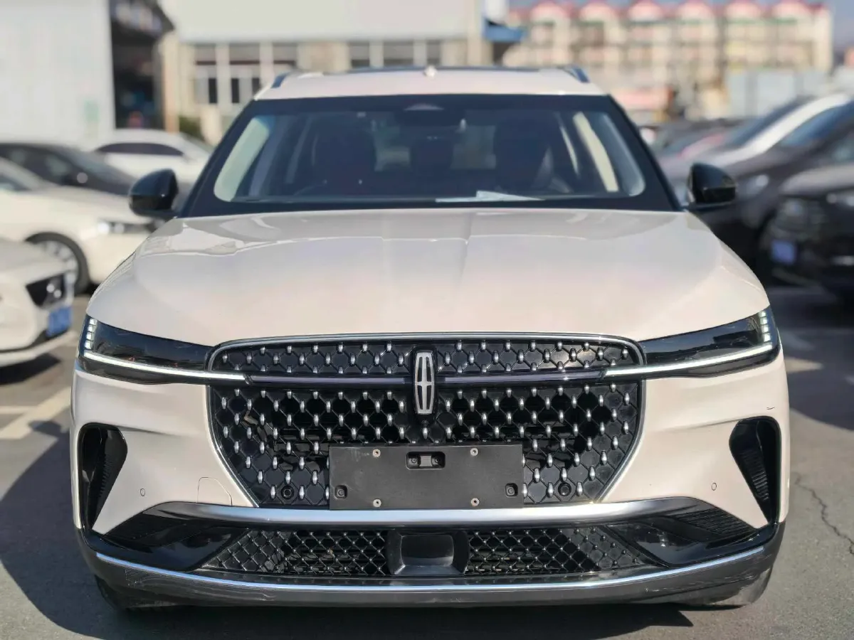 2023 Lincoln Nautilus 2.0T 282HP L4 E-CVT Hybrid,autocango,china used car exporter,china ev exporter,chinese used car exporter,chinese used ev exporter