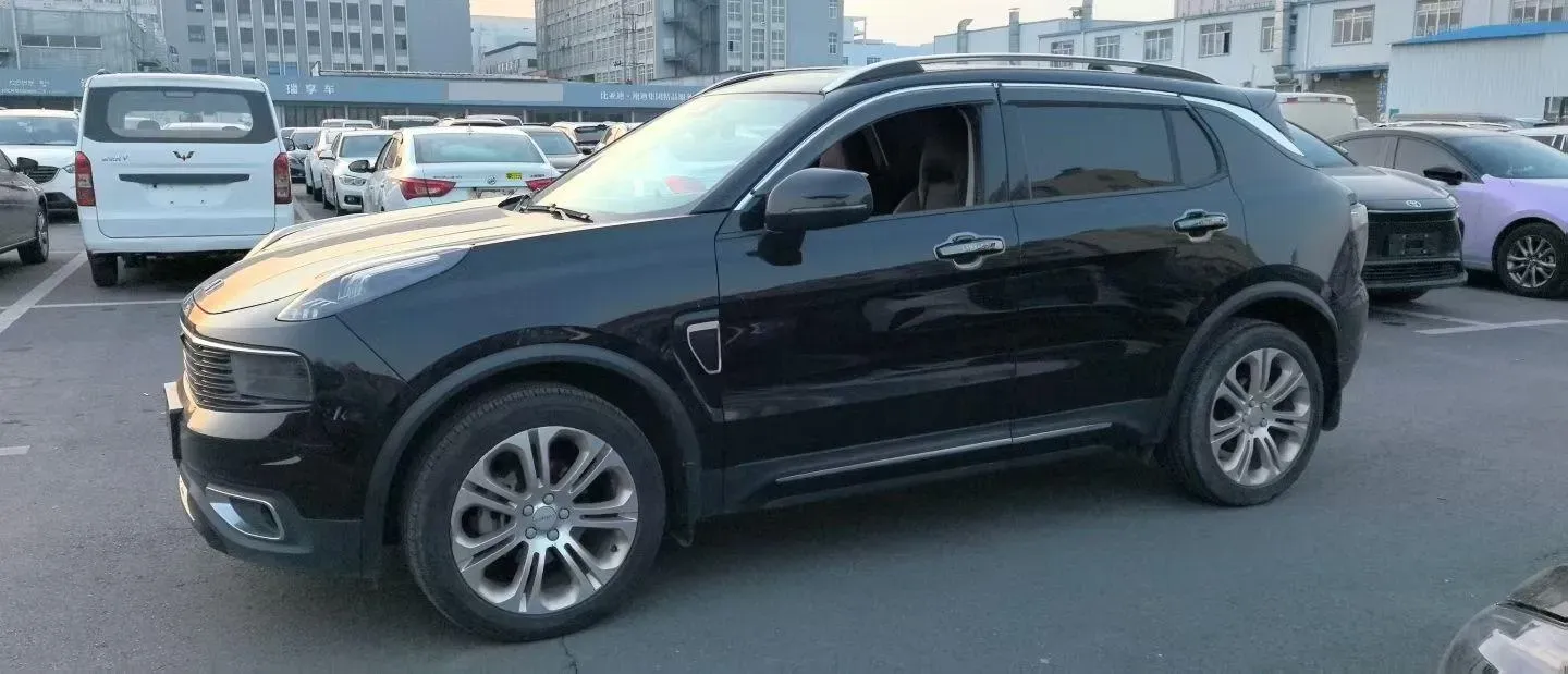 2019 Beijing BJ40 2.0T 218HP L4 6AT,autocango,china used car exporter,china ev exporter,chinese used car exporter,chinese used ev exporter