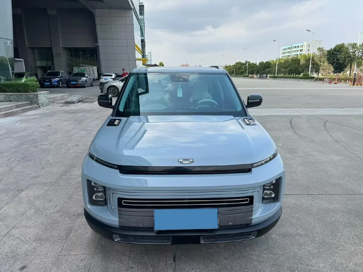 2020 Geely ICON 1.5T 177HP L3 7DCT,autocango,china used car exporter,china ev exporter,chinese used car exporter,chinese used ev exporter