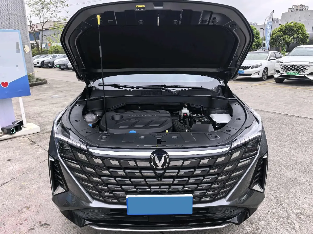 2025 ChangAn UNI-Z 1.5T 188HP L4 7DCT,autocango,china used car exporter,china ev exporter,chinese used car exporter,chinese used ev exporter