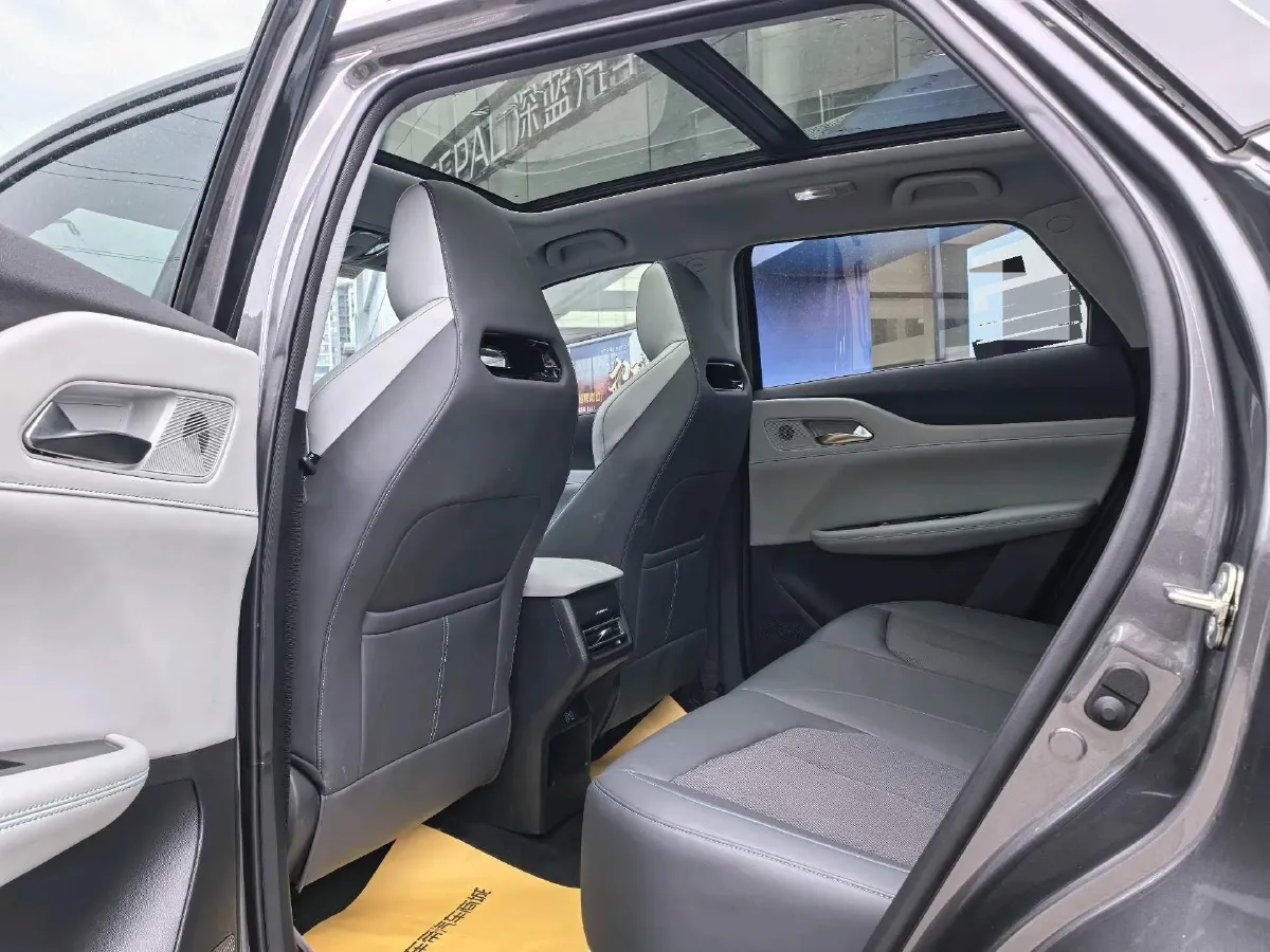 2025 ChangAn UNI-Z 1.5T 188HP L4 7DCT,autocango,china used car exporter,china ev exporter,chinese used car exporter,chinese used ev exporter