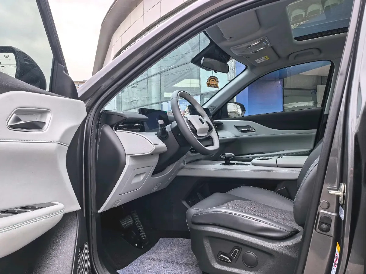 2025 ChangAn UNI-Z 1.5T 188HP L4 7DCT,autocango,china used car exporter,china ev exporter,chinese used car exporter,chinese used ev exporter