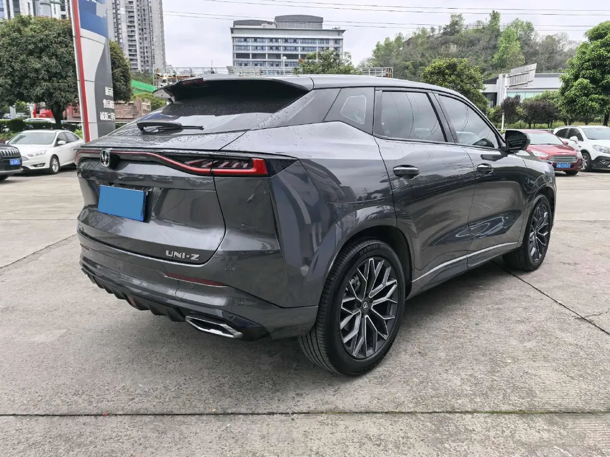 2025 ChangAn UNI-Z 1.5T 188HP L4 7DCT,autocango,china used car exporter,china ev exporter,chinese used car exporter,chinese used ev exporter