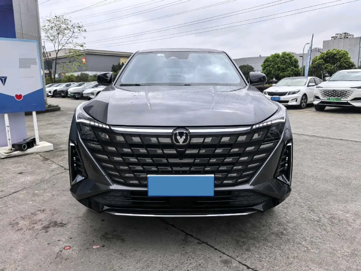 2025 ChangAn UNI-Z 1.5T 188HP L4 7DCT,autocango,china used car exporter,china ev exporter,chinese used car exporter,chinese used ev exporter