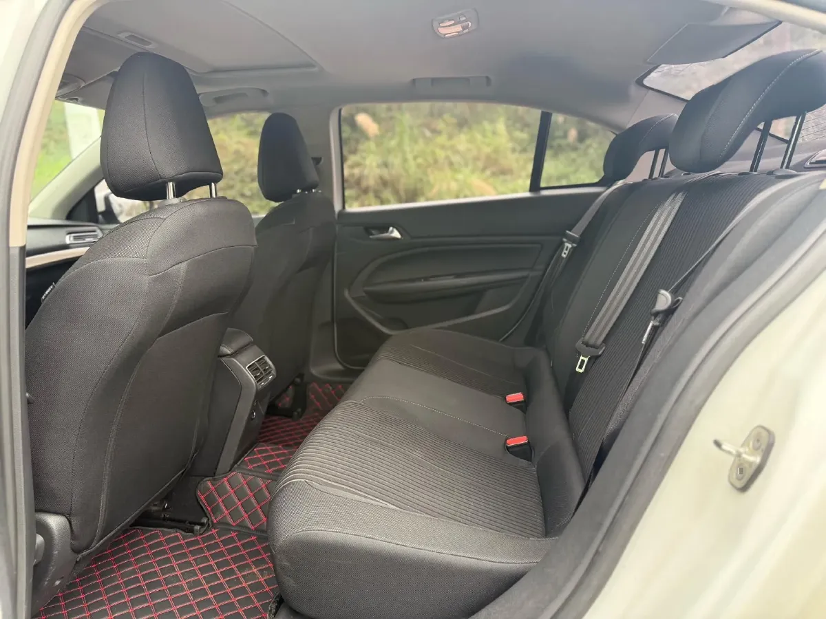 2018 Peugeot 408 1.6T 167HP L4 6AT,autocango,china used car exporter,china ev exporter,chinese used car exporter,chinese used ev exporter