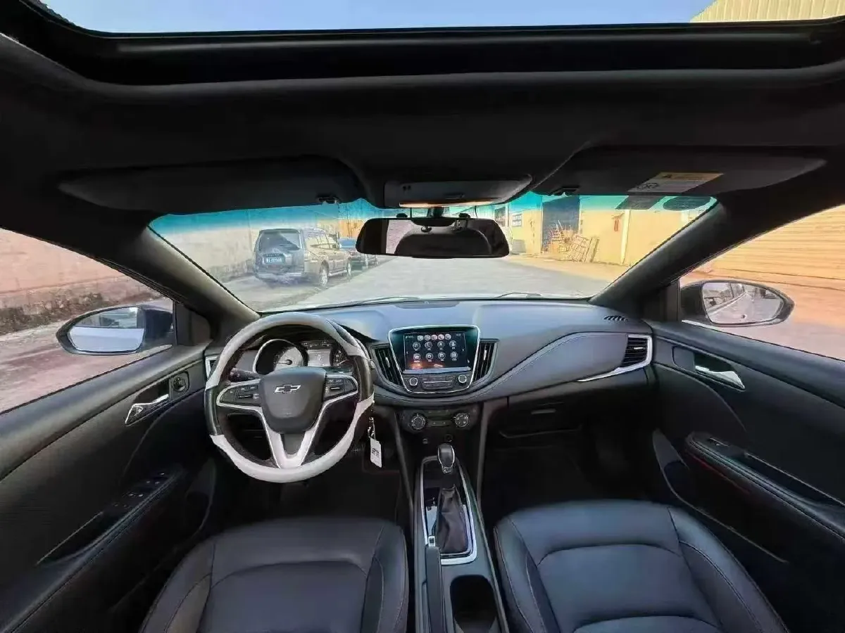 2019 Chevrolet Monza 1.3T 163HP L3 6AT,autocango,china used car exporter,china ev exporter,chinese used car exporter,chinese used ev exporter