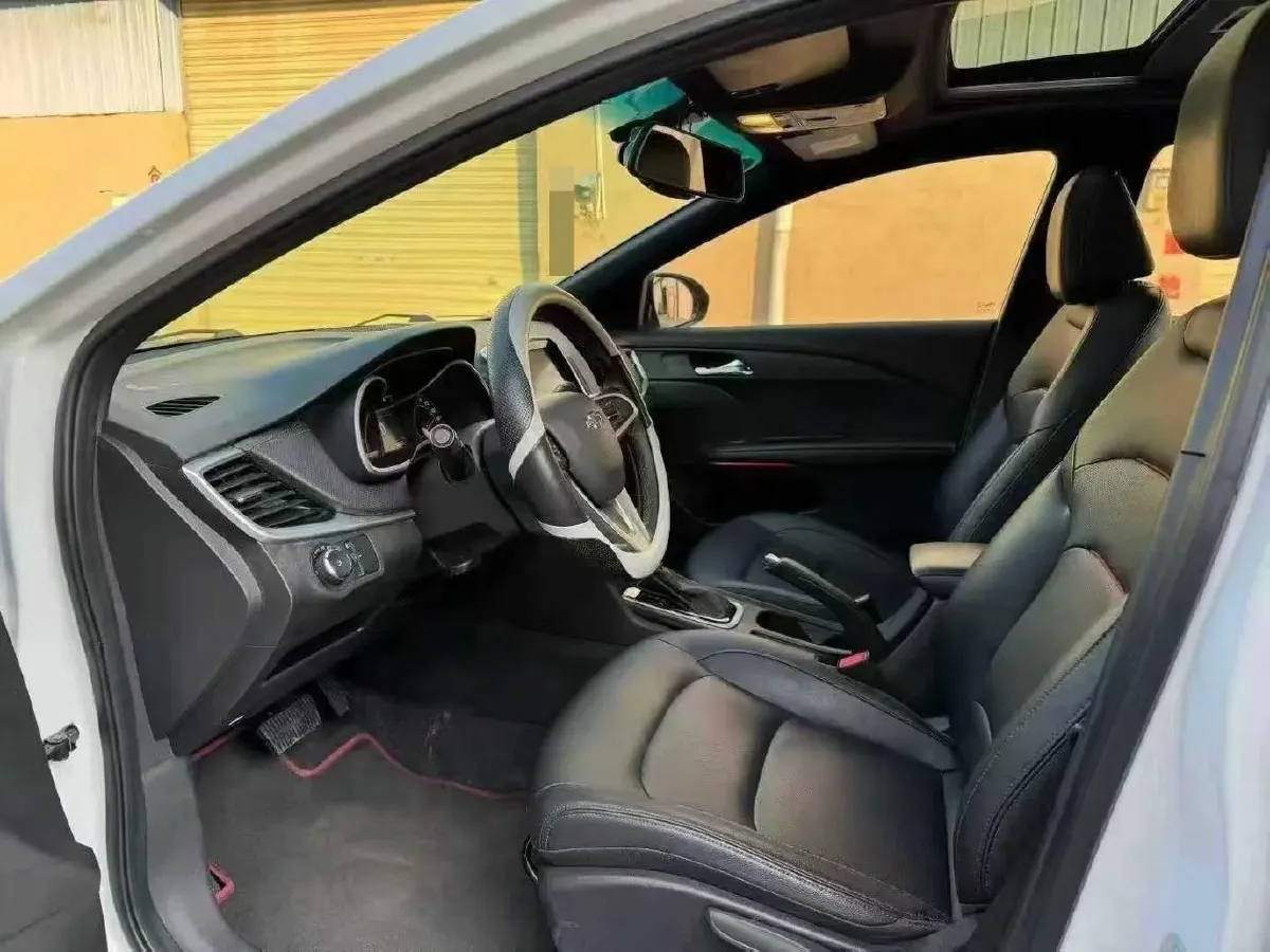 2019 Chevrolet Monza 1.3T 163HP L3 6AT,autocango,china used car exporter,china ev exporter,chinese used car exporter,chinese used ev exporter