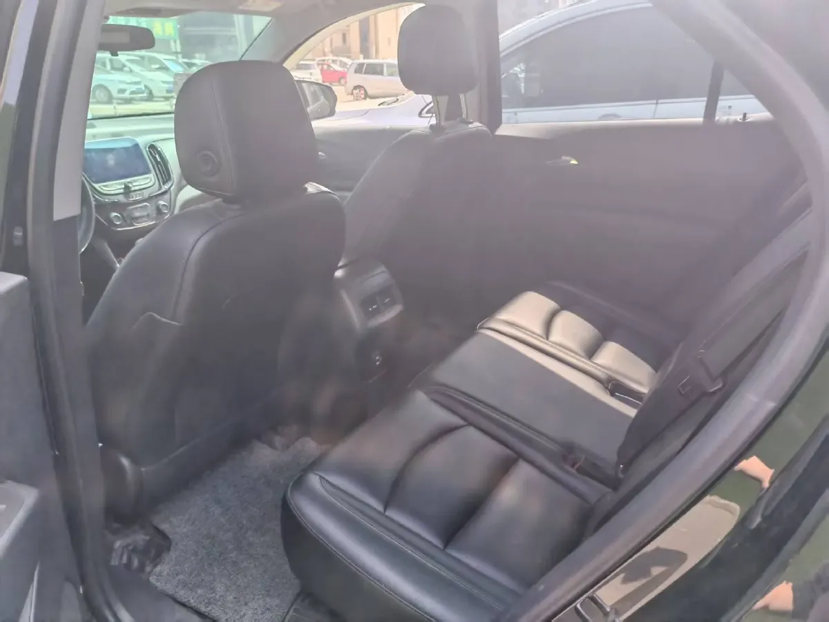 2021 Chevrolet Equinox 1.5T 169HP L4 6AT,autocango,china used car exporter,china ev exporter,chinese used car exporter,chinese used ev exporter