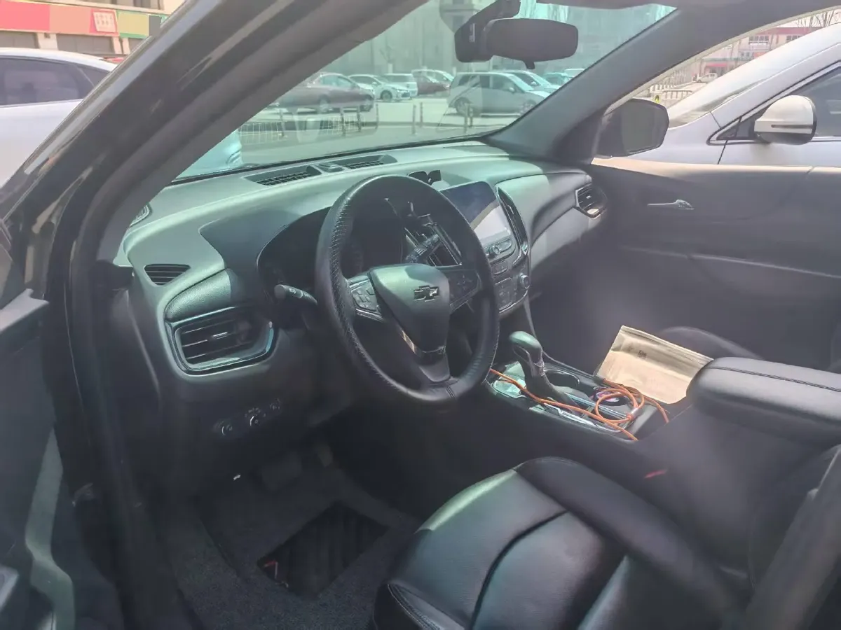 2021 Chevrolet Equinox 1.5T 169HP L4 6AT,autocango,china used car exporter,china ev exporter,chinese used car exporter,chinese used ev exporter