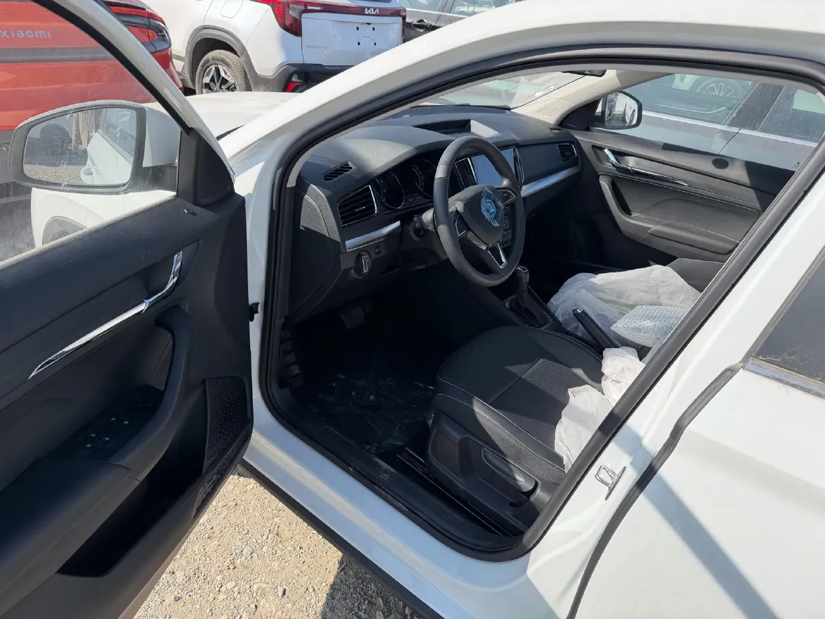 2025 Skoda Kamiq 1.5L 109HP L4 6AT,autocango,china used car exporter,china ev exporter,chinese used car exporter,chinese used ev exporter