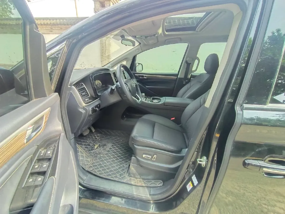 2023 GAC Trumpchi M8 2.0T 252HP L4 8AT,autocango,china used car exporter,china ev exporter,chinese used car exporter,chinese used ev exporter