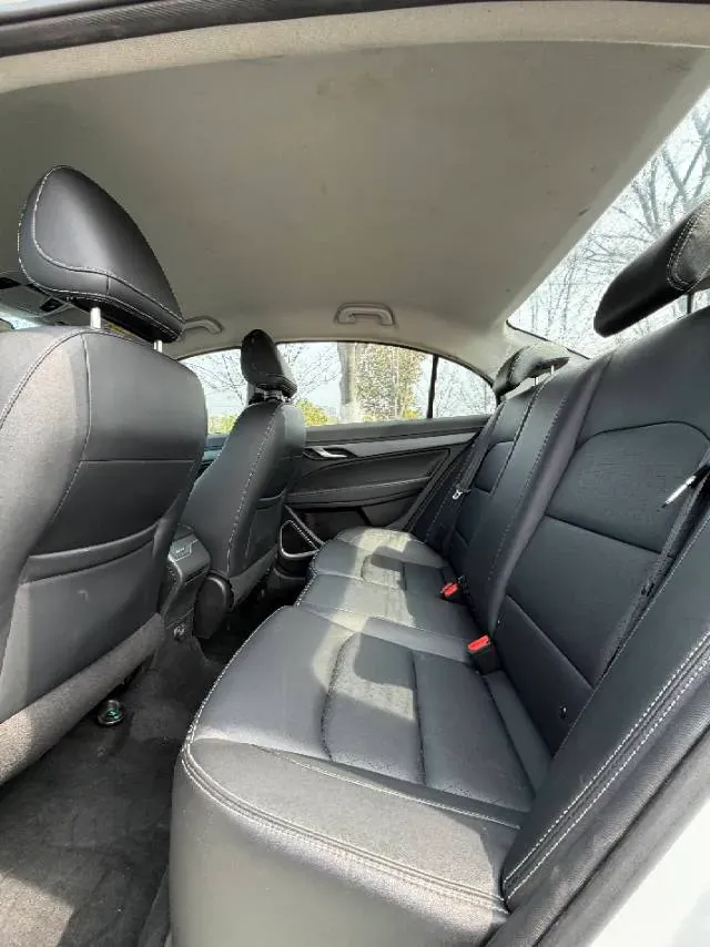 2021 Geely Emgrand 1.5L 109HP L4 CVT,autocango,china used car exporter,china ev exporter,chinese used car exporter,chinese used ev exporter