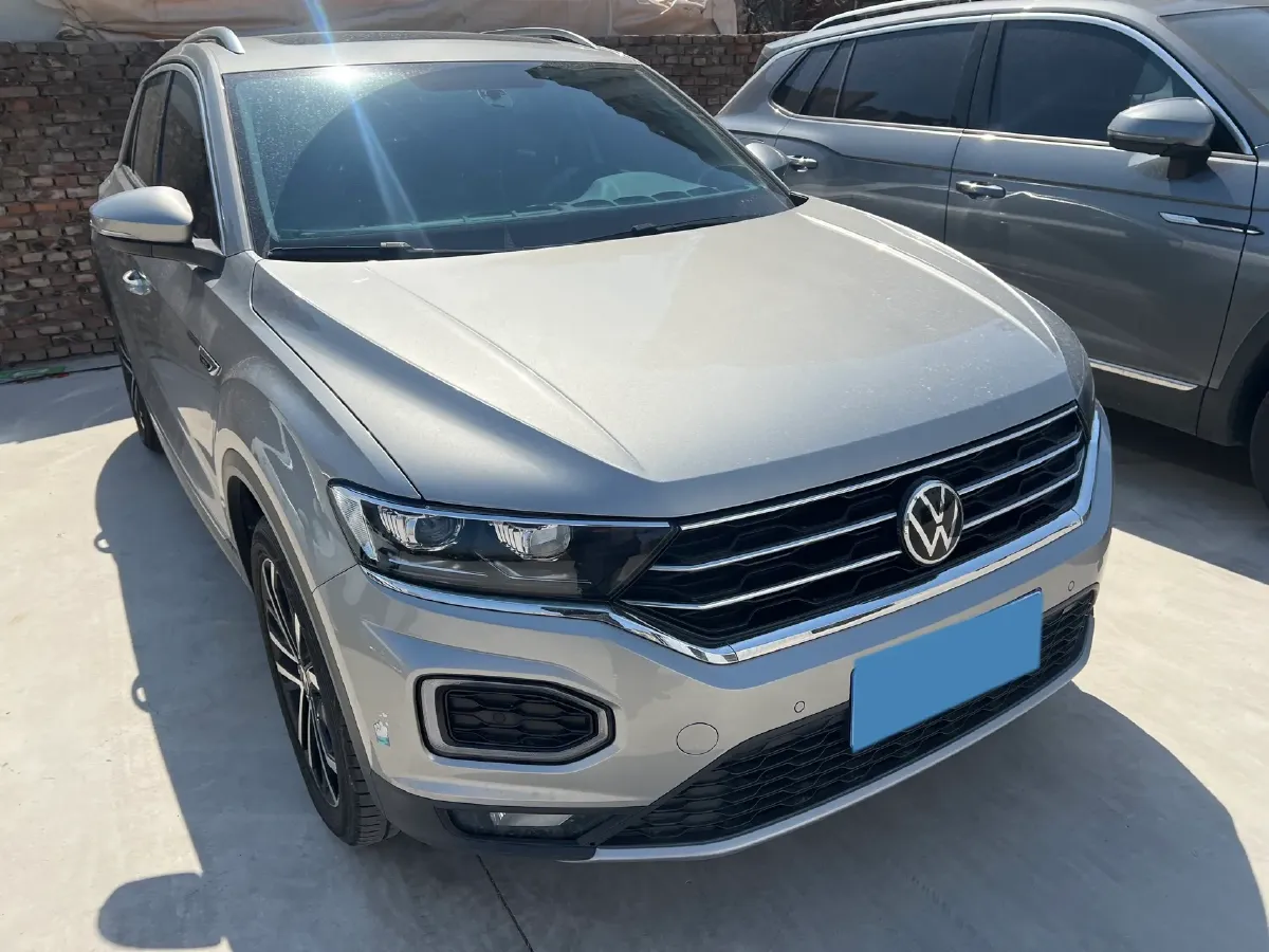 2022 Volkswagen T-Roc 1.4T 150HP L4 7DCT,autocango,china used car exporter,china ev exporter,chinese used car exporter,chinese used ev exporter