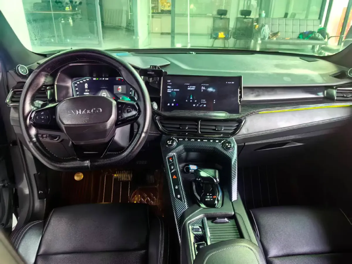 2020 LYNK&CO 06 1.5T 177HP L3 7DCT,autocango,china used car exporter,china ev exporter,chinese used car exporter,chinese used ev exporter