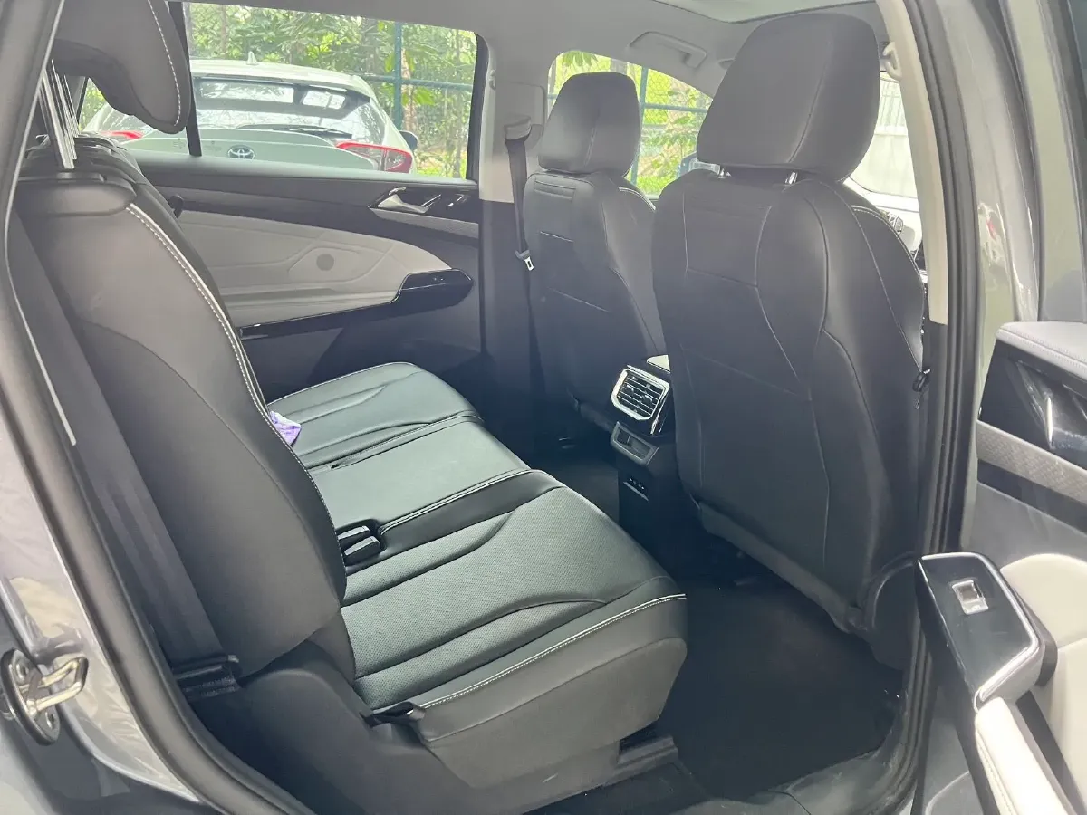 2023 Volkswagen ID.6 X BEV 83.4KWH,autocango,china used car exporter,china ev exporter,chinese used car exporter,chinese used ev exporter