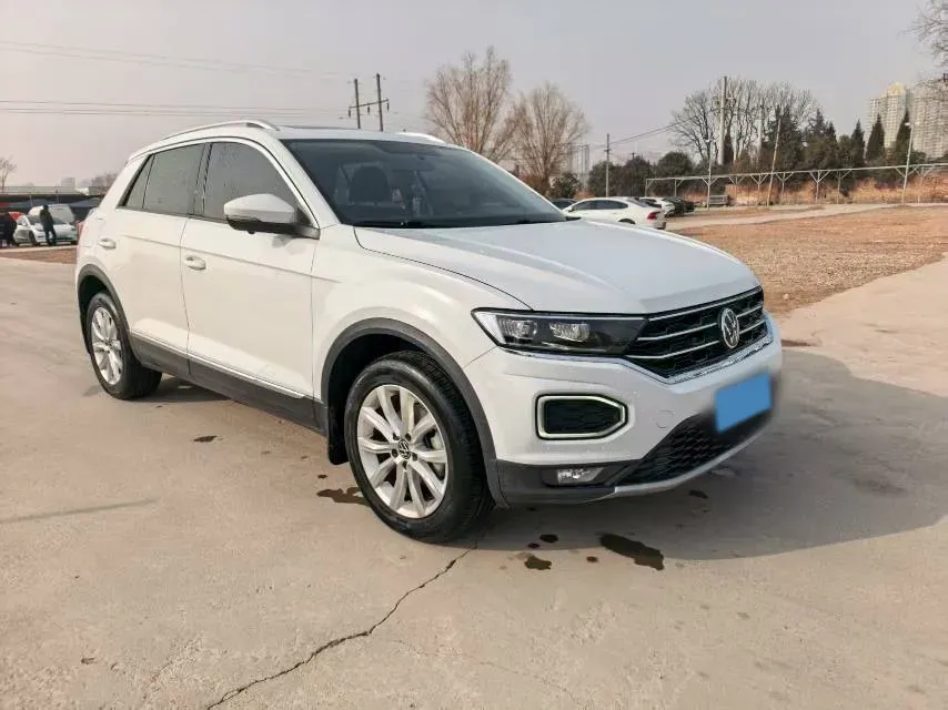 2022 Volkswagen T-Roc 1.4T 150HP L4 7DCT,autocango,china used car exporter,china ev exporter,chinese used car exporter,chinese used ev exporter