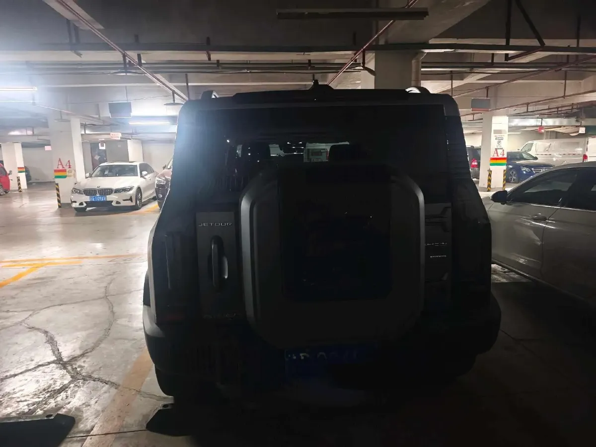 2023 Jetour Traveller 2.0T 254HP L4 7DCT,autocango,china used car exporter,china ev exporter,chinese used car exporter,chinese used ev exporter