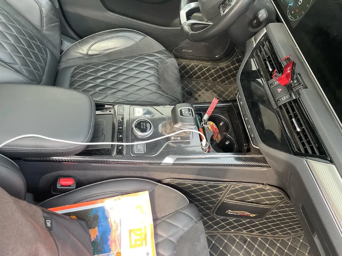 2019 HongQi HS5 2.0T 224HP L4 6AT,autocango,china used car exporter,china ev exporter,chinese used car exporter,chinese used ev exporter