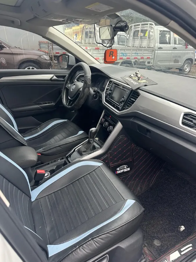 2019 Volkswagen T-Roc 1.4T 131HP L4 7DCT,autocango,china used car exporter,china ev exporter,chinese used car exporter,chinese used ev exporter