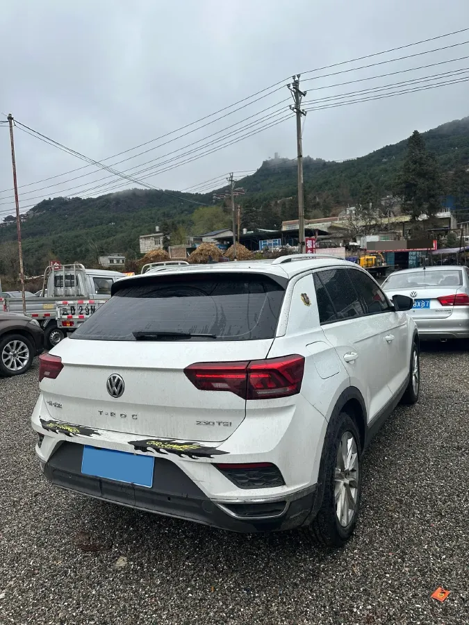 2019 Volkswagen T-Roc 1.4T 131HP L4 7DCT,autocango,china used car exporter,china ev exporter,chinese used car exporter,chinese used ev exporter