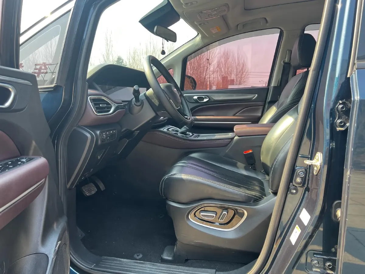 2021 GAC Trumpchi M6 1.5T 169HP L4 6AT,autocango,china used car exporter,china ev exporter,chinese used car exporter,chinese used ev exporter