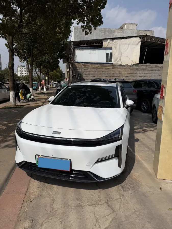 2023 Geely Galaxy L6 1.5T 163HP L4 3DHT PHEV,autocango,china used car exporter,china ev exporter,chinese used car exporter,chinese used ev exporter
