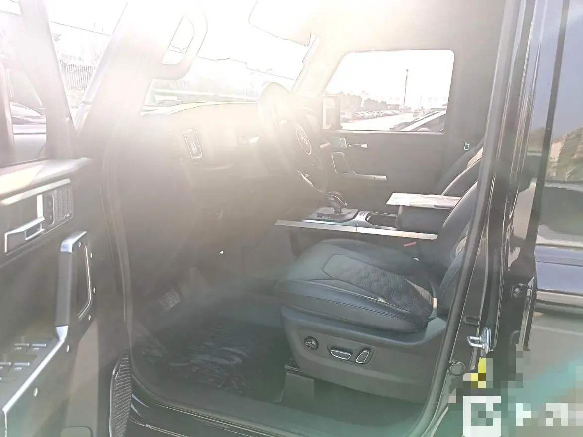 2025 212 212 T01 2.0T 252HP L4 8AT,autocango,china used car exporter,china ev exporter,chinese used car exporter,chinese used ev exporter