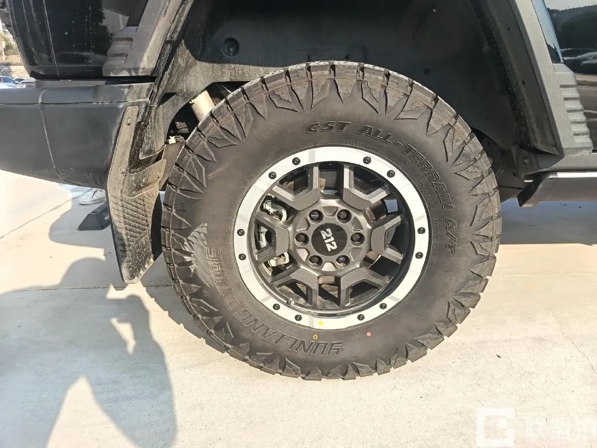 2025 212 212 T01 2.0T 252HP L4 8AT,autocango,china used car exporter,china ev exporter,chinese used car exporter,chinese used ev exporter