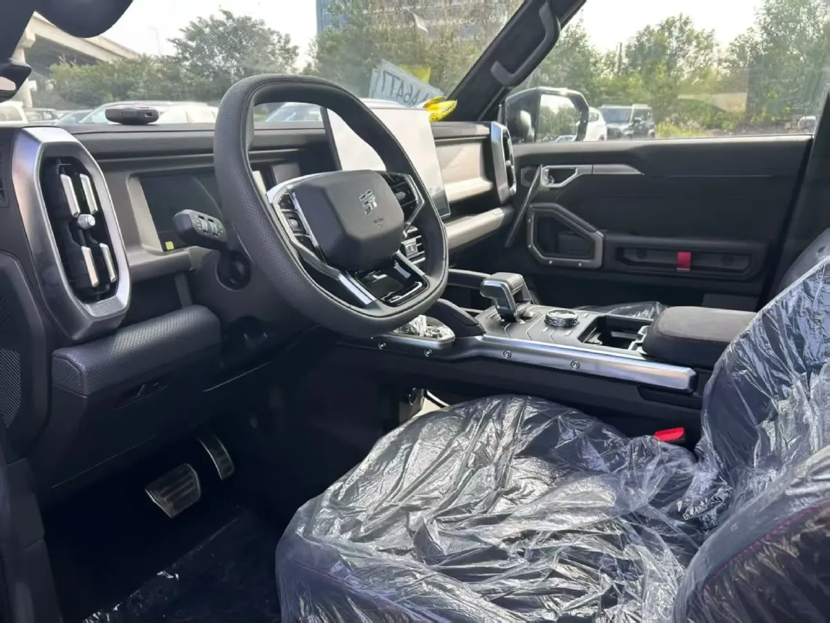 2024 Jetour Traveller 2.0T 254HP L4 7DCT,autocango,china used car exporter,china ev exporter,chinese used car exporter,chinese used ev exporter