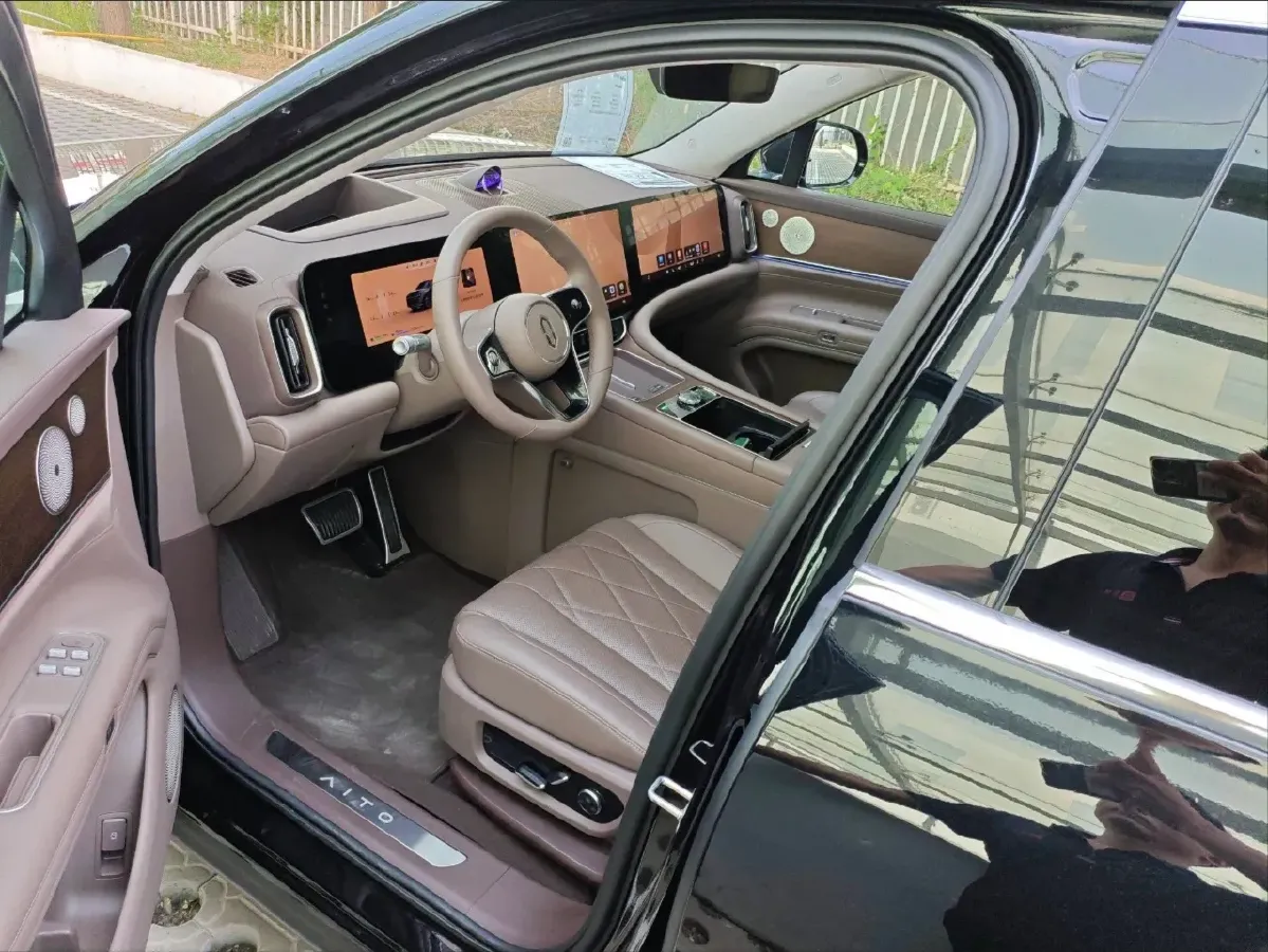 2024 HIMA AITO M9 1.5T 152HP L4 REEV 52KWH,autocango,china used car exporter,china ev exporter,chinese used car exporter,chinese used ev exporter