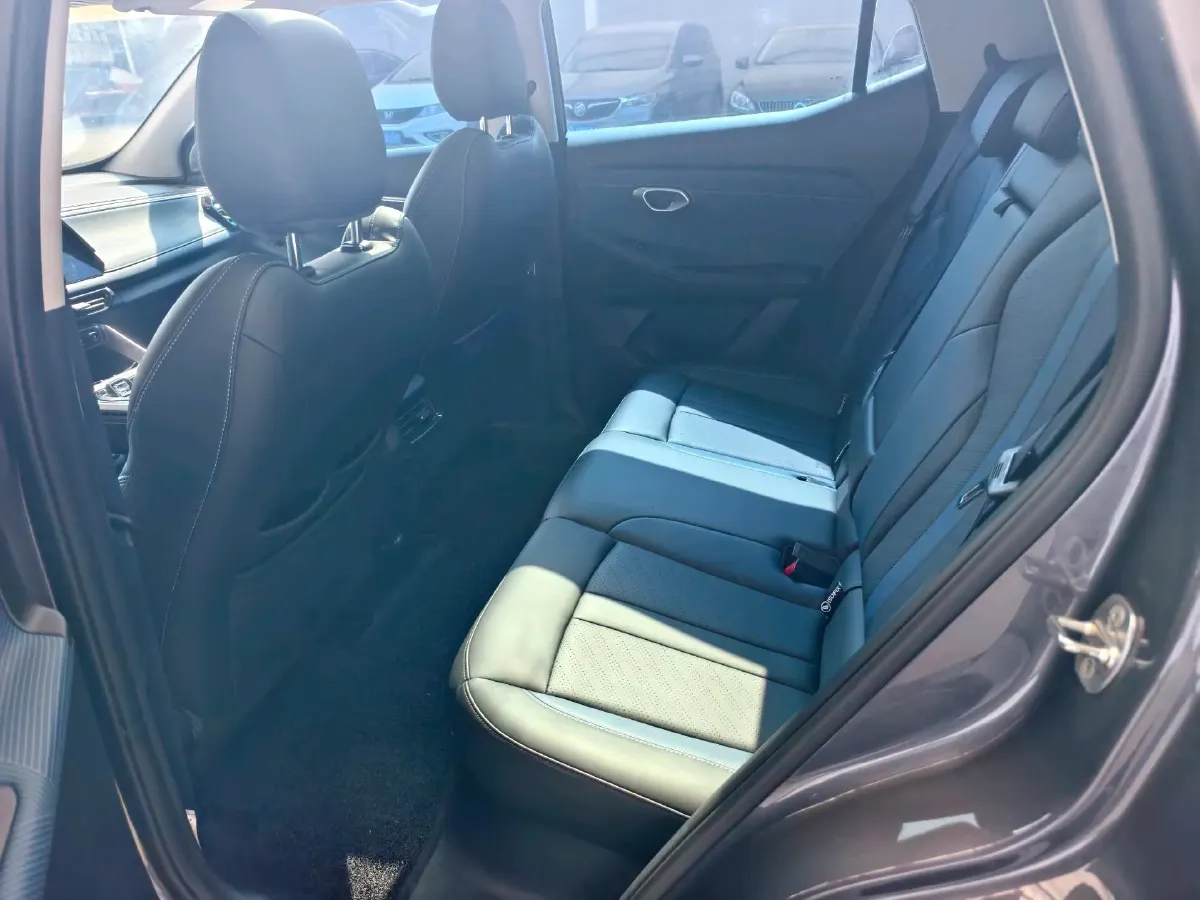 2023 GAC Trumpchi GS3 1.5T 177HP L4 7DCT,autocango,china used car exporter,china ev exporter,chinese used car exporter,chinese used ev exporter