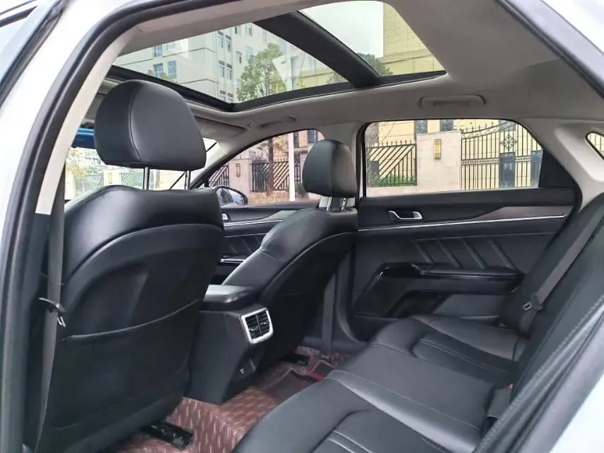 2020 Kia K5 1.5T 170HP L4 7DCT,autocango,china used car exporter,china ev exporter,chinese used car exporter,chinese used ev exporter