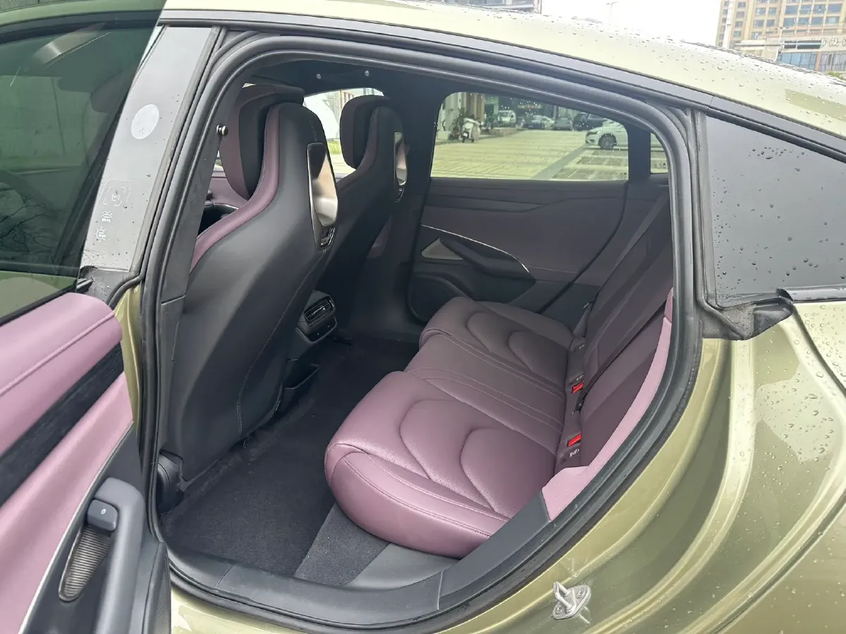 2024 MI SU7 BEV 101KWH,autocango,china used car exporter,china ev exporter,chinese used car exporter,chinese used ev exporter