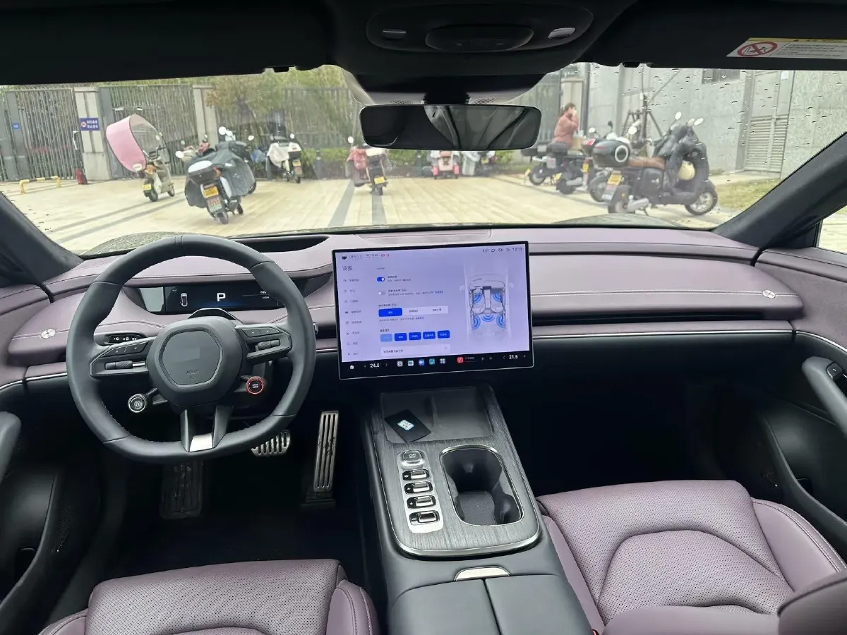 2024 MI SU7 BEV 101KWH,autocango,china used car exporter,china ev exporter,chinese used car exporter,chinese used ev exporter