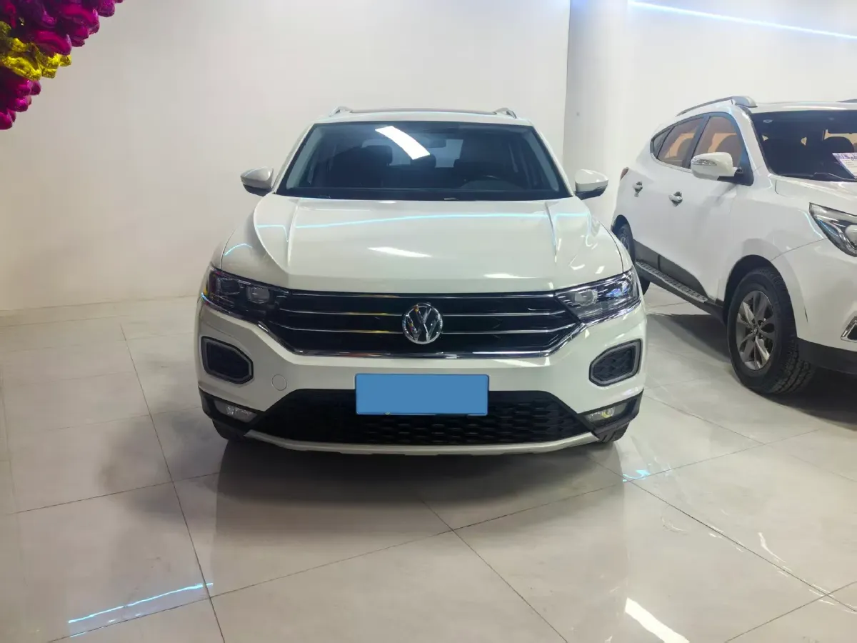 2022 Volkswagen T-Roc 1.4T 150HP L4 7DCT,autocango,china used car exporter,china ev exporter,chinese used car exporter,chinese used ev exporter
