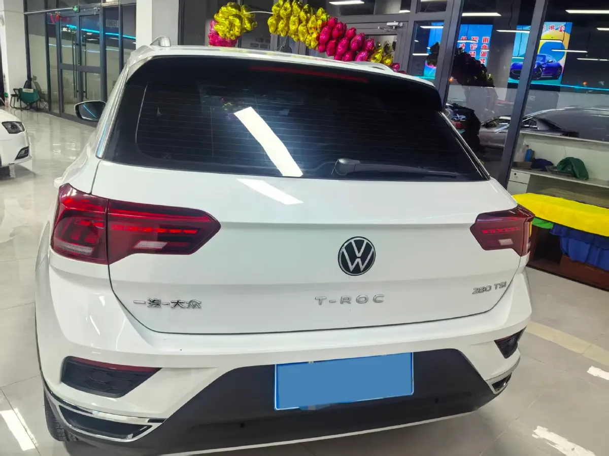 2022 Volkswagen T-Roc 1.4T 150HP L4 7DCT,autocango,china used car exporter,china ev exporter,chinese used car exporter,chinese used ev exporter