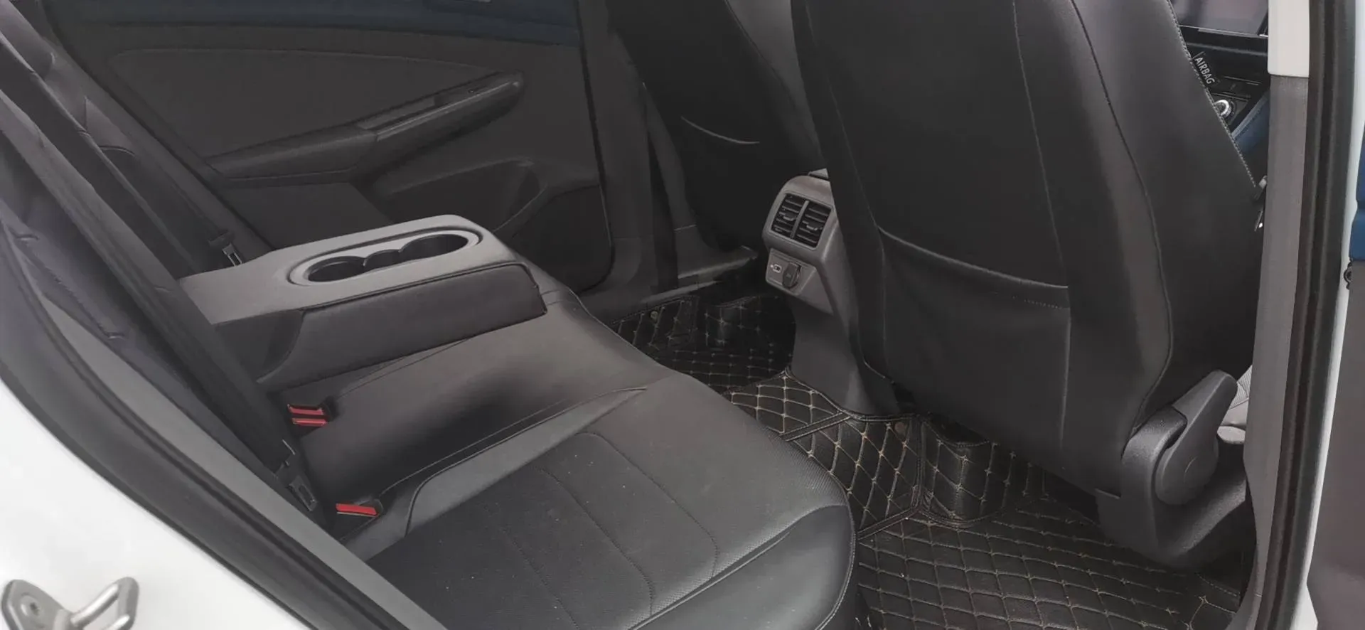 2020 Jetta VS7 1.4T 150HP L4 6AT,autocango,china used car exporter,china ev exporter,chinese used car exporter,chinese used ev exporter