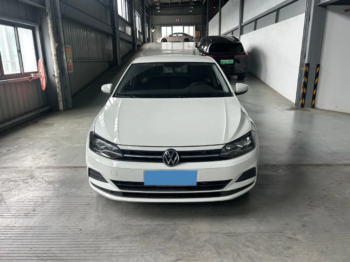 2023 Volkswagen Polo 1.5L 113HP L4 6AT,autocango,china used car exporter,china ev exporter,chinese used car exporter,chinese used ev exporter