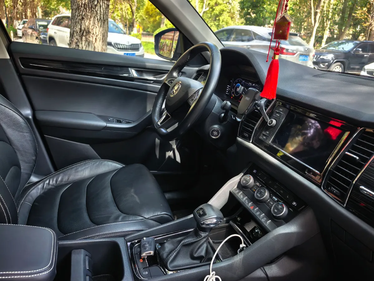 2019 Chevrolet Equinox 2.0T 260HP L4 9AT,autocango,china used car exporter,china ev exporter,chinese used car exporter,chinese used ev exporter