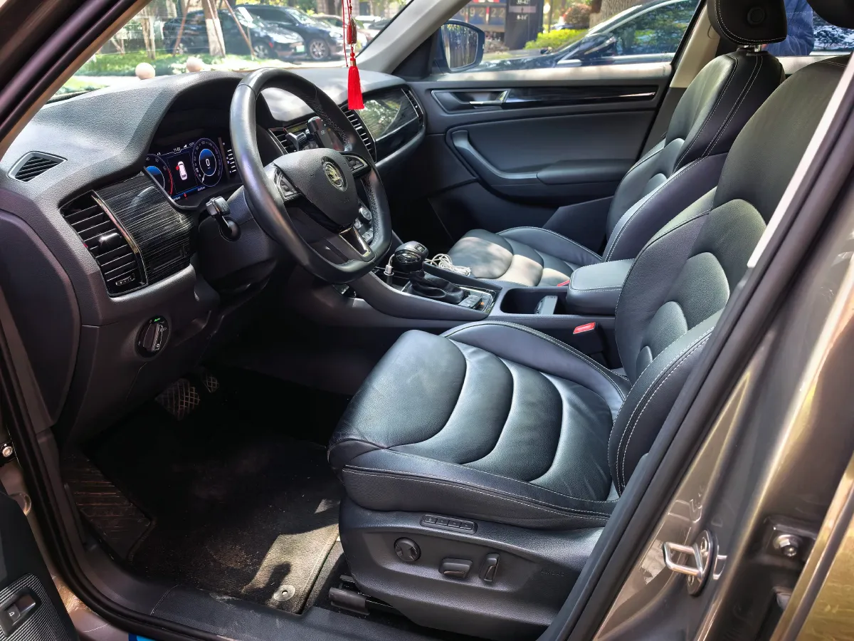 2019 Chevrolet Equinox 2.0T 260HP L4 9AT,autocango,china used car exporter,china ev exporter,chinese used car exporter,chinese used ev exporter